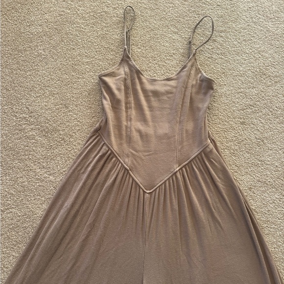 American Eagle Outfitters Tan Spaghetti-Strap Wide-Leg Jumpsuit - Picture 4 of 8